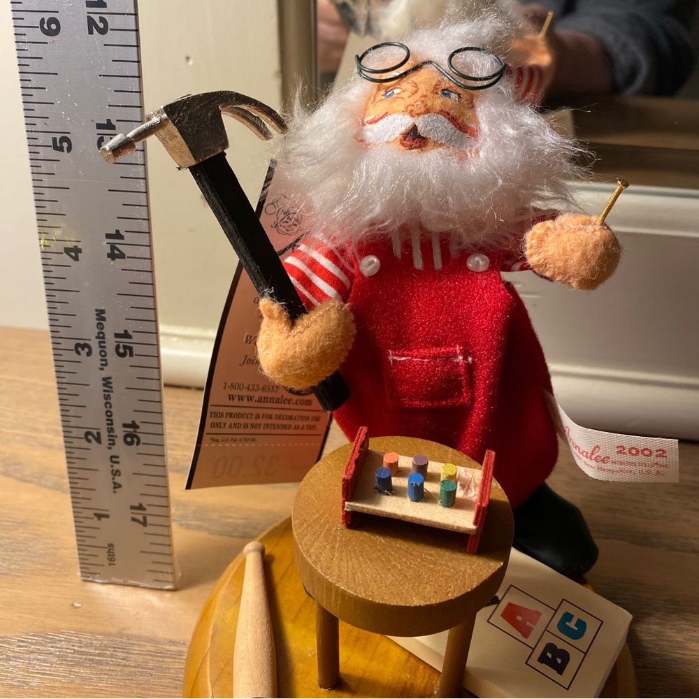 Annalee Workshop Santa. 2002. Tags. NWT